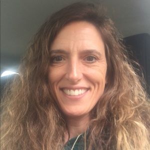 Meet your Posher, Vickie